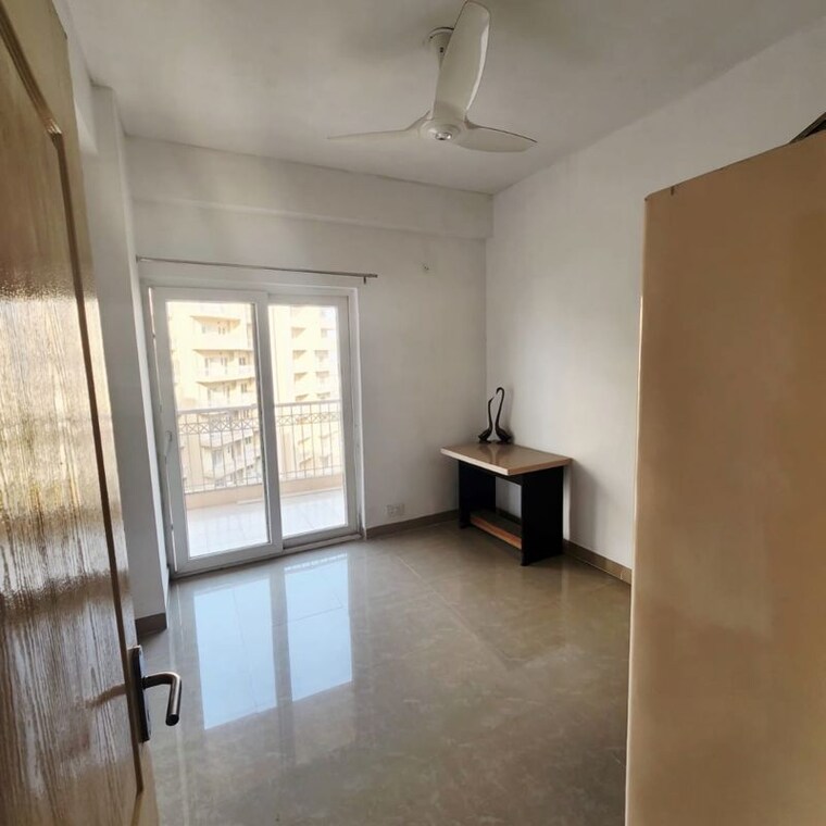 Room, tashee-capital-gateway 3 Bedroom 1990 Sq.Ft. Apartment In New Palam Vihar Phase 3 Gurgaon 9821162