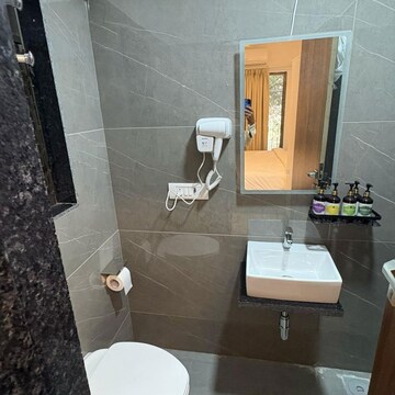 Bathroom in 1 BHK Apartment at Powai – for Rent