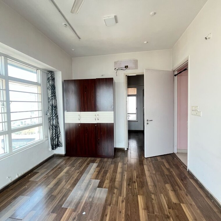 Room, grandeur-tower 3 Bedroom 1265 Sq.Ft. Apartment In Maratha Colony Mumbai 9821329