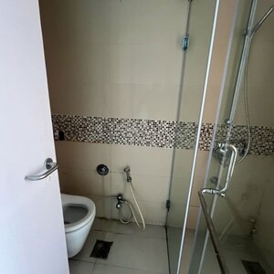 Furnished Amenities in 3 BHK Apartment at Grandeur Tower, Maratha Colony – for Rent