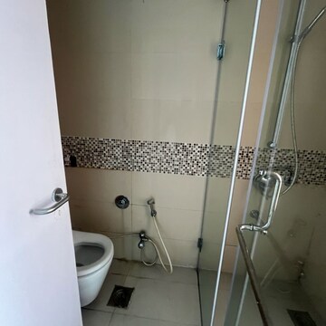 Furnished Amenities in 3 BHK Apartment at Grandeur Tower, Maratha Colony – for Rent