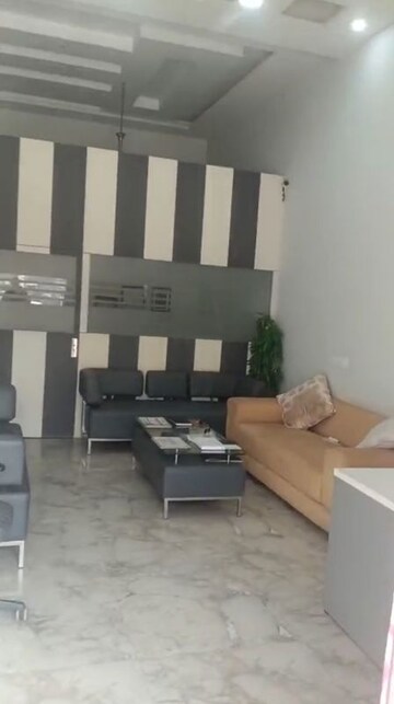  Office Space For Rent in Puri Pratham, Sector 84