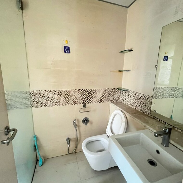 Bathroom, grandeur-tower 3 Bedroom 1265 Sq.Ft. Apartment In Maratha Colony Mumbai 9821394