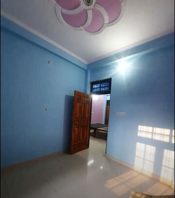 Living Room in 2 BHK Apartment at Aliganj – for Rent