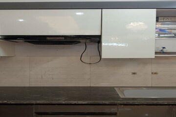 Furnished Amenities in 2 BHK Builder Floor at Sector 73 – for Sale