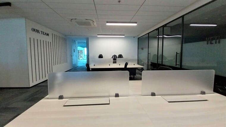 Team Area, viman nagar Commercial Office Space 5700 Sq.Ft. In Viman Nagar Pune 9821444