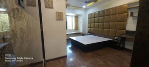 Room in 1 BHK Apartment at Krishna Residency Atmaram Compound, Malad West – for Rent