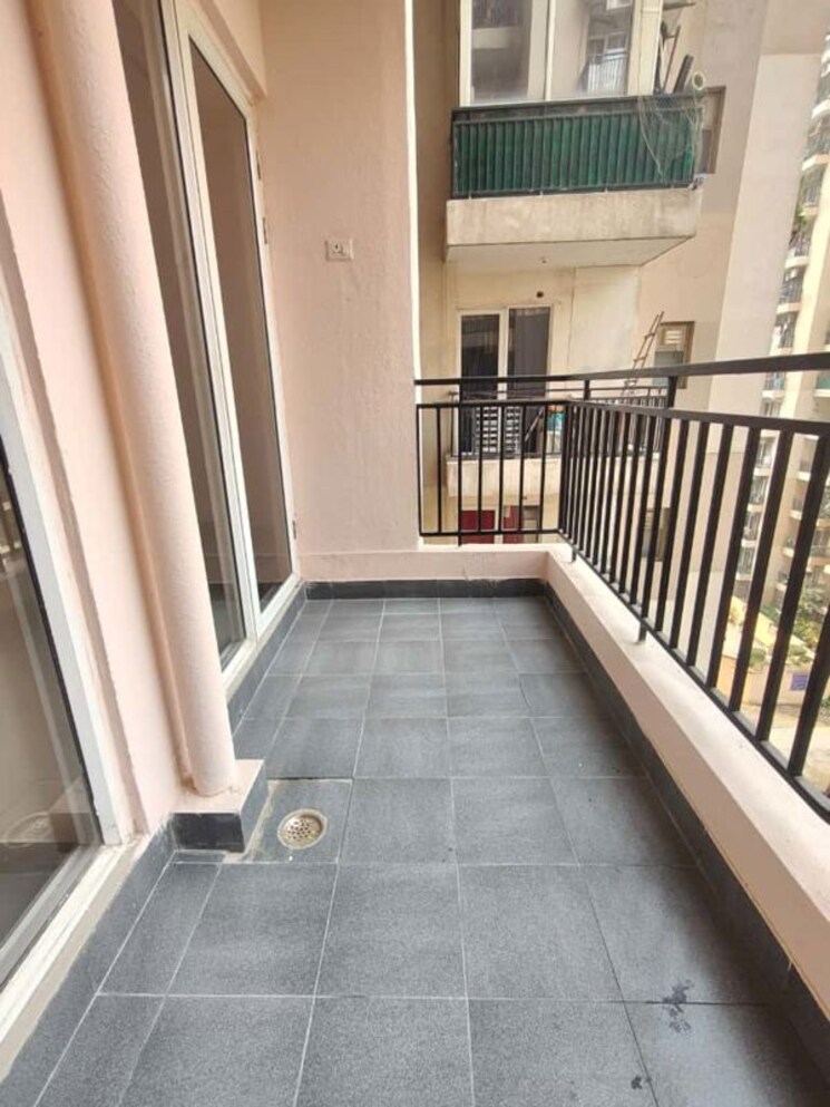 Balcony, bptp-elite-floors 3 Bedroom 2240 Sq.Ft. Builder Floor In Sector 83 Faridabad 9821512