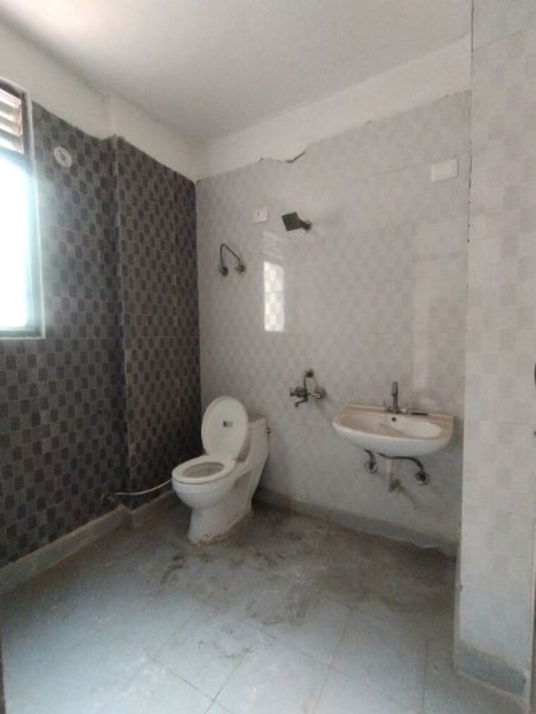 Bathroom, kbnows-apartment 3 Bedroom 1369 Sq.Ft. Apartment In Sector 16 Greater Noida Greater Noida 9821563