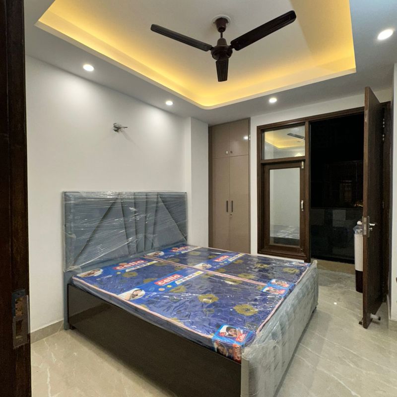 2 BHK + Servant Room Builder Floor For Rent in Chattarpur
