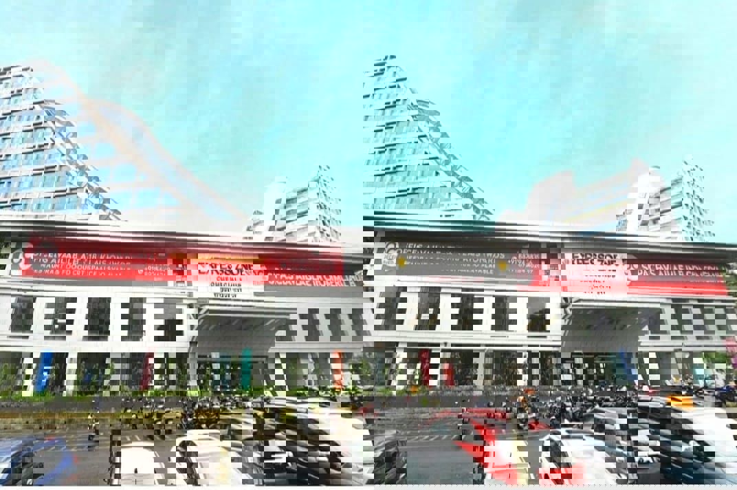 Office Space For Rent in Express Zone