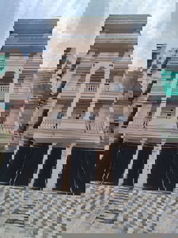 3.5 BHK Builder Floor For Sale in Sector 21D