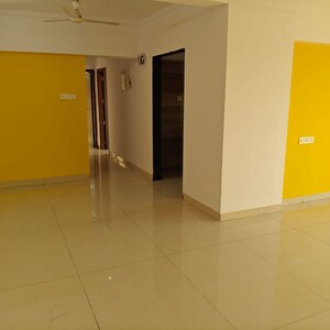 Room in 3 BHK Apartment at Powai – for Rent