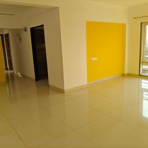 Room in 3 BHK Apartment at Powai – for Rent