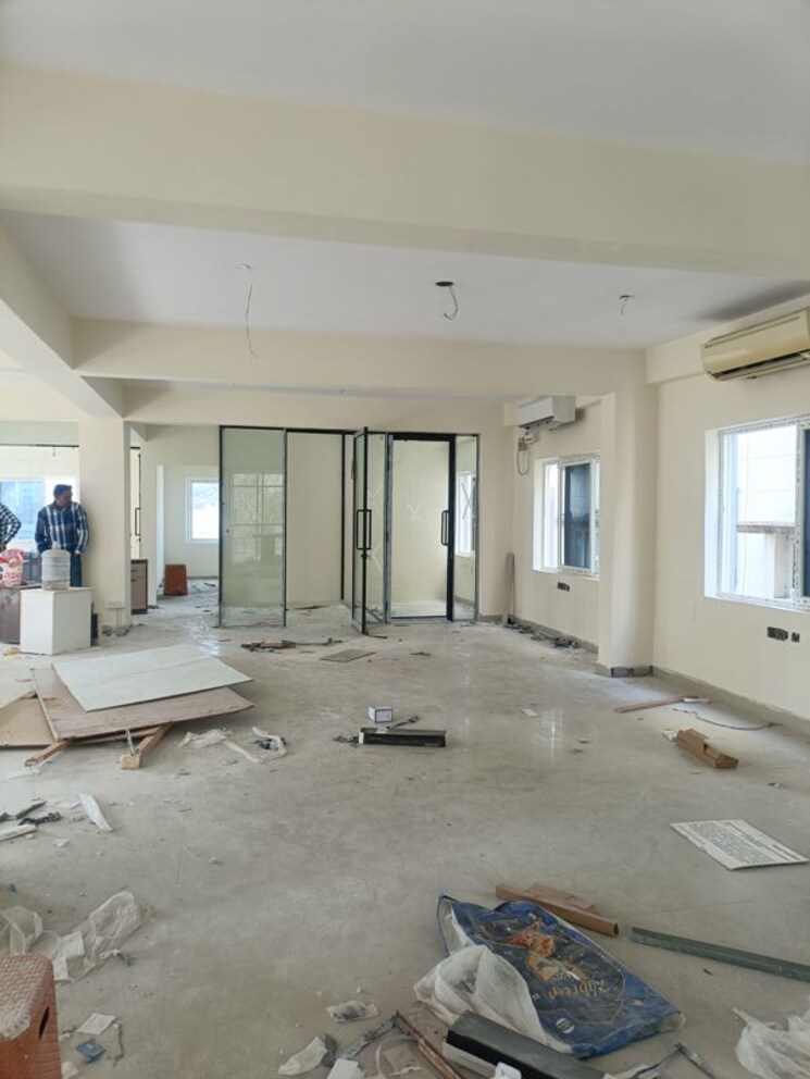  Parking, lahari-jublee-hills Commercial Office Space 3200 Sq.Ft. In Jubilee Hills Hyderabad 9821714