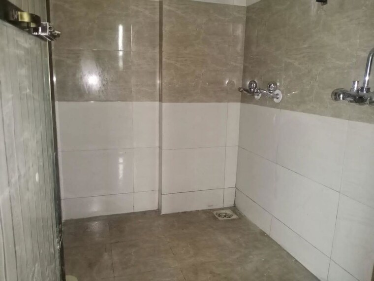 Bathroom, baraula 2 Bedroom 614 Sq.Ft. Builder Floor In Baraula Noida 9821650