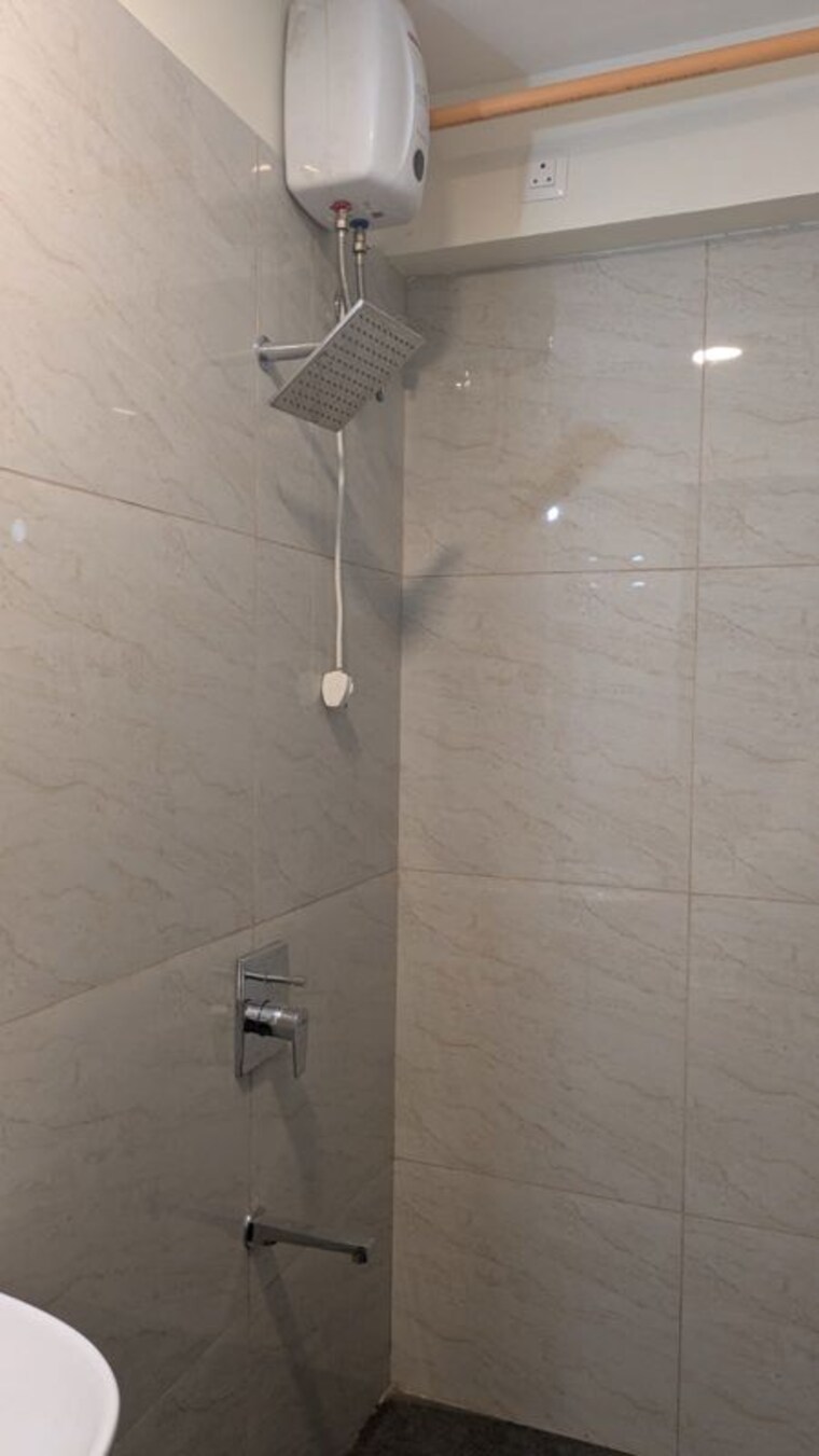 Bathroom, chandak-34-park-estate 2 Bedroom 800 Sq.Ft. Apartment In Goregaon West Mumbai 9821738