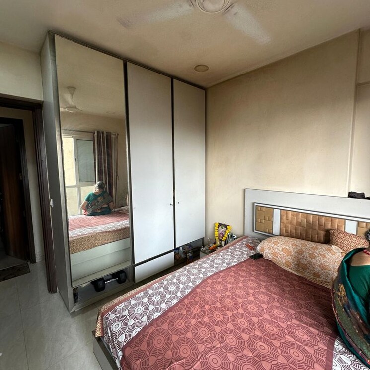 Bedroom, supreme-19 2 Bedroom 638 Sq.Ft. Apartment In Lokhandwala Complex Mumbai 9822118