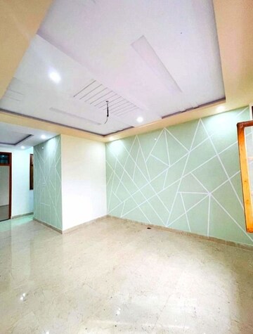 Room in 2 BHK Independent House at Faizabad Road – for Sale