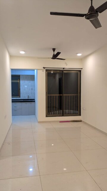 2 BHK Apartment For Sale in Chandak 34 Park Estate, Goregaon West