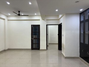 Room in 3 BHK Independent House at Sector 56 – for Rent