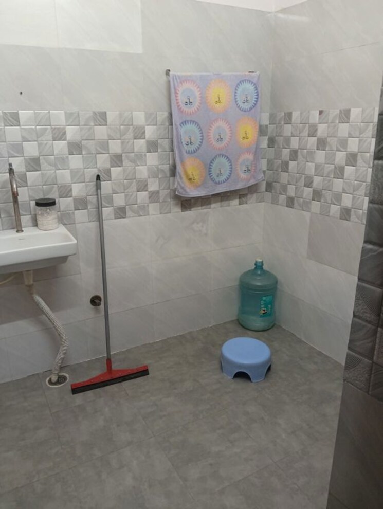 Bathroom, sector 56 3 Bedroom 4400 Sq.Ft. Independent House In Sector 56 Noida 9822172