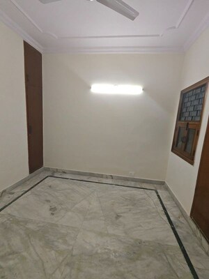 Room in 3 BHK Builder Floor at Maya Homes, Indrapuram – for Rent