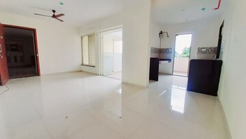 Room in 1 BHK Apartment at Prabhat Road – for Rent