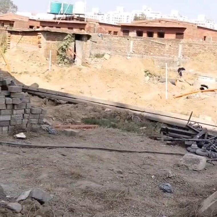 Exterior View, hlp-palmillas  150 Sq.Yd. Plot In International Airport Road Zirakpur 9822612