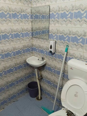 Bathroom in 2.5 BHK Independent House at Sector 44 – for Rent