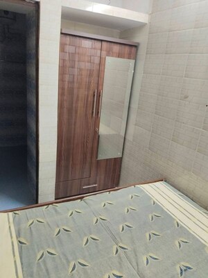 Bedroom in 2.5 BHK Independent House at Sector 44 – for Rent