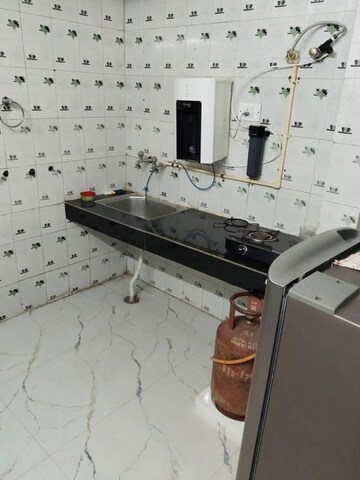 Kitchen in 2.5 BHK Independent House at Sector 44 – for Rent