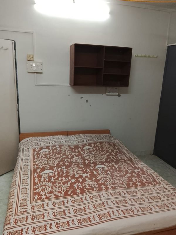 1 Rk+ Pooja Room Apartment For Rent in Vile Parle West