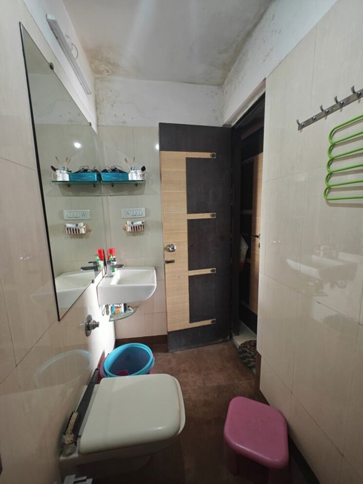 Bathroom, ravechi-la-vista 2 Bedroom 1385 Sq.Ft. Apartment In Kharghar Navi Mumbai 9822880