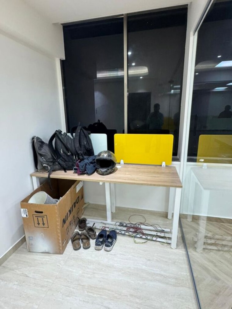 Team Area, the-crescent-business-park Commercial Office Space 1300 Sq.Ft. In Sakinaka Mumbai 9823302