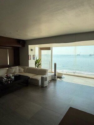 2 BHK Apartment For Rent in Juhu