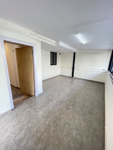 Room in 2 BHK Apartment at Grenville CHS, Andheri West – for Rent