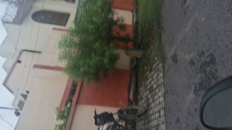 Balcony, wazirganj 4 Bedroom 2119 Sq.Ft. Independent House In Wazirganj Lucknow 9823551