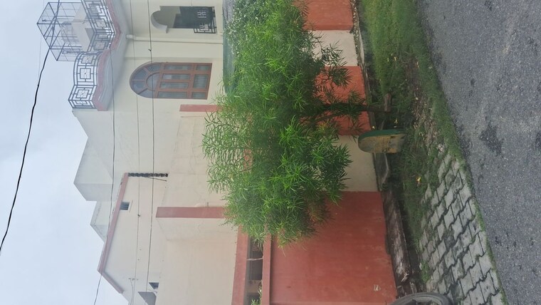 Garden, wazirganj 4 Bedroom 2120 Sq.Ft. Independent House In Wazirganj Lucknow 9823567