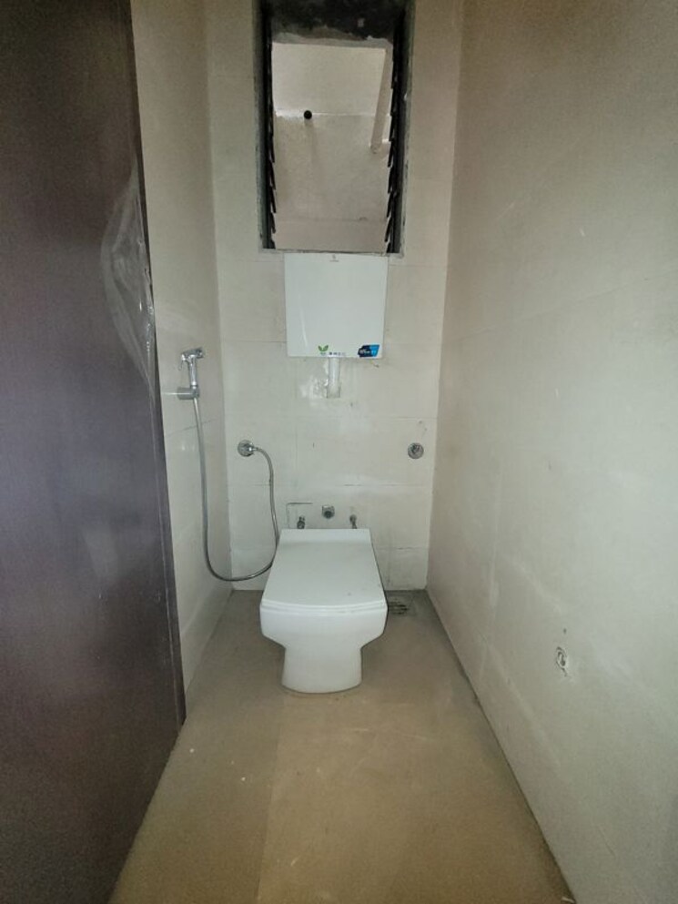 Bathroom, raj-tulsi-city 2 Bedroom 850 Sq.Ft. Apartment In Badlapur East Thane 9823591