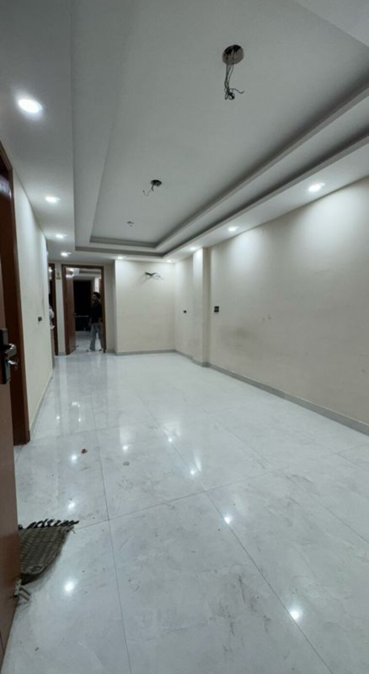 Kitchen, chattarpur 3 Bedroom 1200 Sq.Ft. Apartment In Chattarpur Delhi 9823661