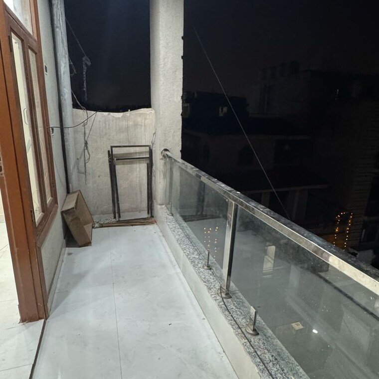 Balcony, chattarpur 3 Bedroom 1200 Sq.Ft. Apartment In Chattarpur Delhi 9823661