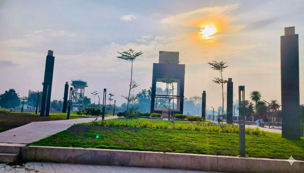 Plot For Sale in Palakhedi