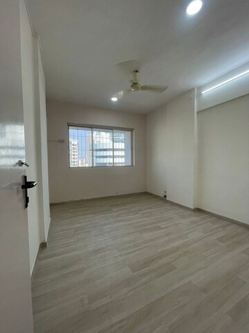 Room in 2 BHK Apartment at Grenville CHS, Andheri West – for Rent