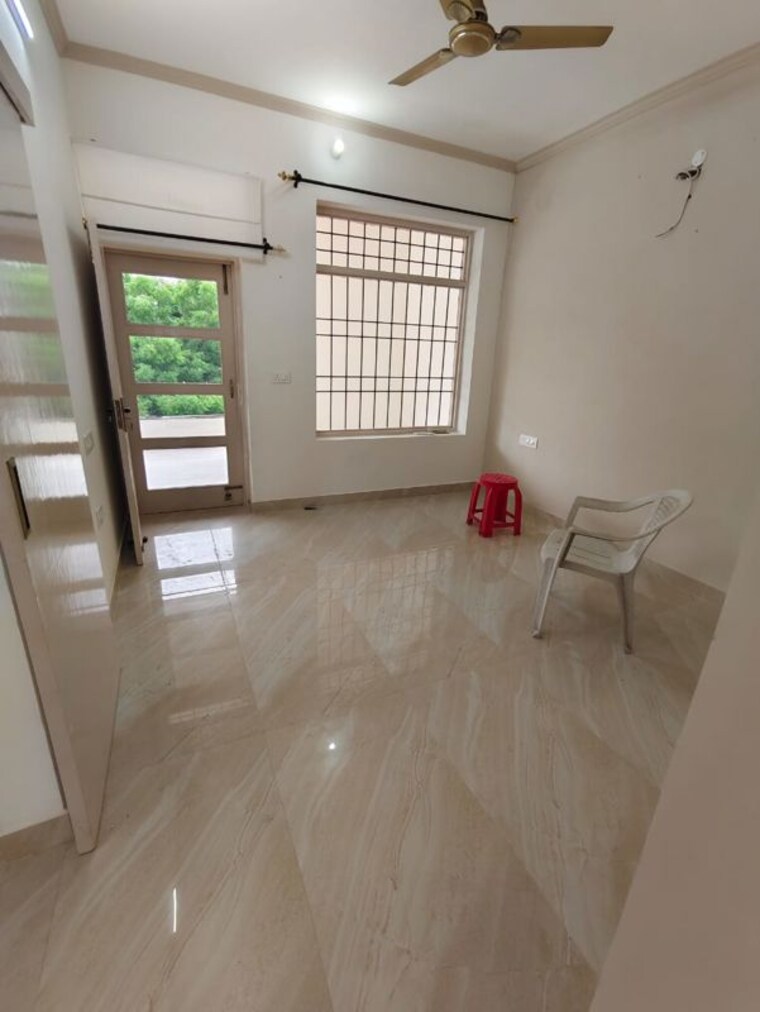 Room, malwa-escon-primera 3 Bedroom 1900 Sq.Ft. Apartment In International Airport Road Zirakpur 9823619