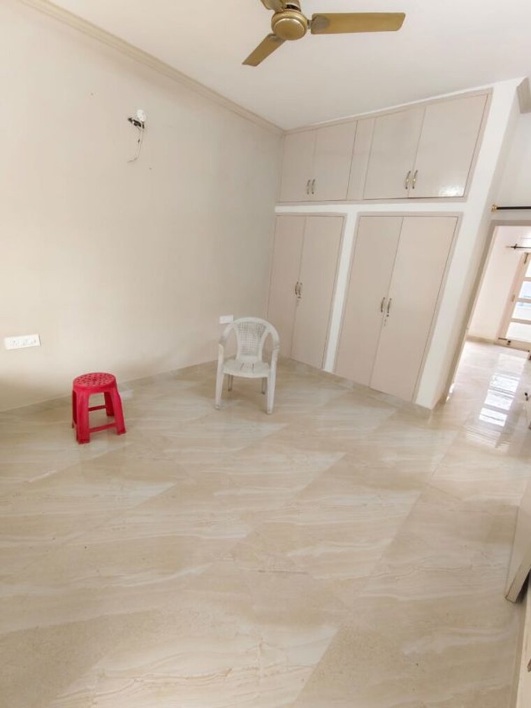 Room, malwa-escon-primera 3 Bedroom 1900 Sq.Ft. Apartment In International Airport Road Zirakpur 9823619