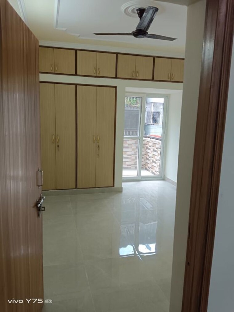 Room, sector 3 dwarka 2 Bedroom 1200 Sq.Ft. Apartment In Sector 3 Dwarka Delhi 9823794