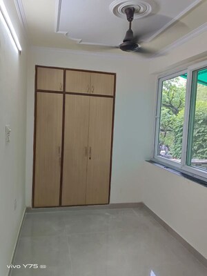 Room in 2 BHK Apartment at Sector 3 Dwarka – for Rent