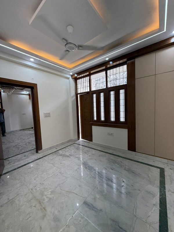 4 BHK Builder Floor For Sale in Sector 4
