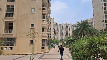 2.5 BHK Apartment – Exterior View View at Amrapali Silicon City, Sector 76 - for Sale